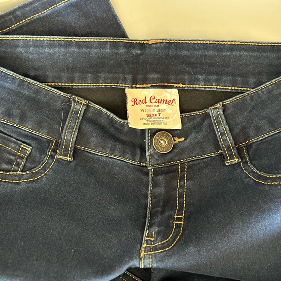Junior/women’s size 7 dark wash jeggings. - Picture 2 of 2